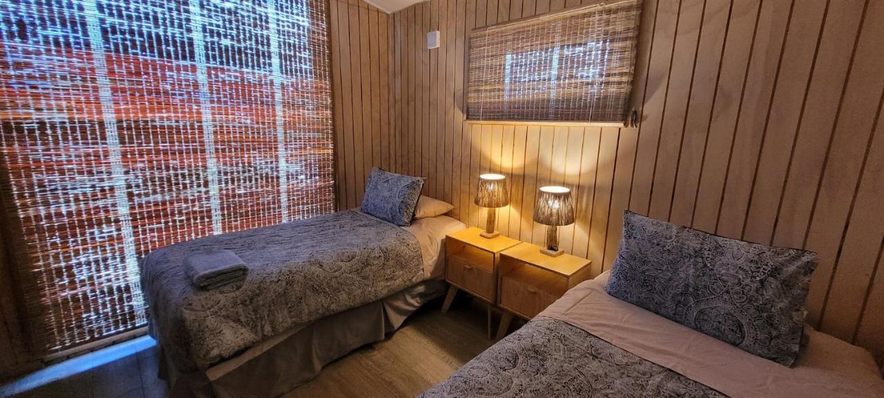 Cabana En Laguna Azul Patagonia Bagual Villa Torres del Paine National Park Esterno foto